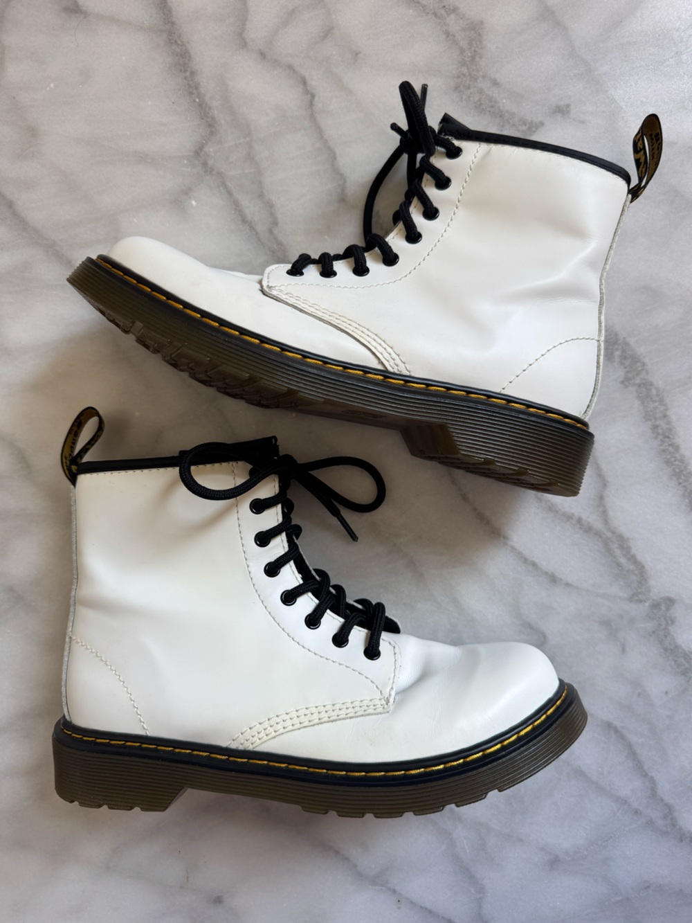 Dr. Martins YOUTH 1460 PATENT LEATHER LACE UP BOOTS White